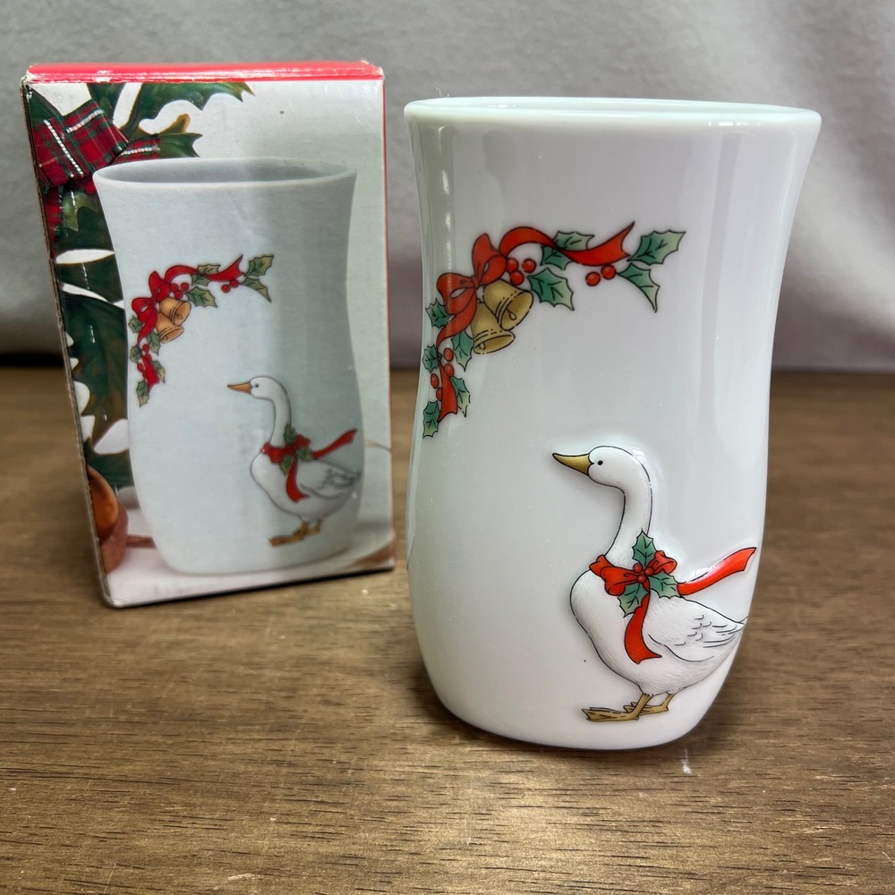 Vintage 80s Christmas Goose Duck Jay Import Co Porcelain Bud Vase Made in Japan